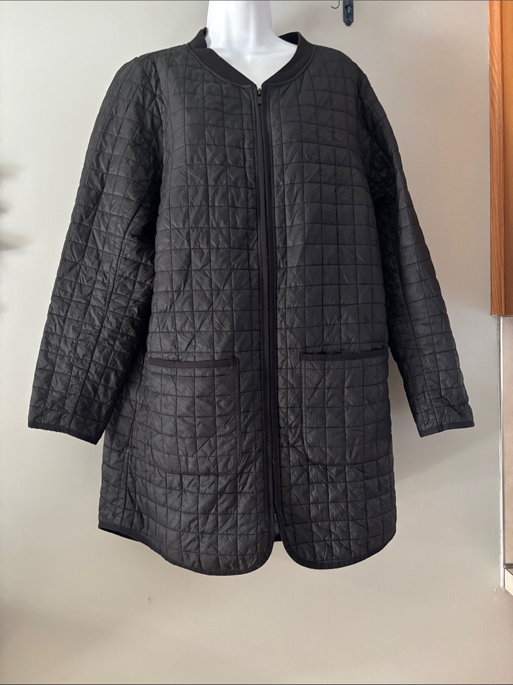 Athleta Black Grandview Prima Loft Jacket - Picture 3 of 7